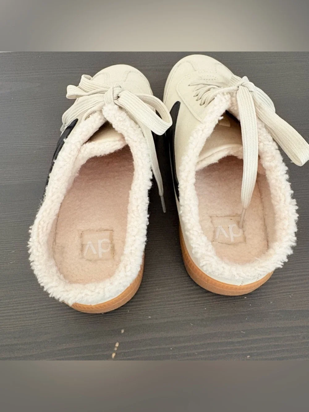DV by Dolce Vita Quirky Faux Shearling Lined Mule Sneakers Slip On Lace Up 8